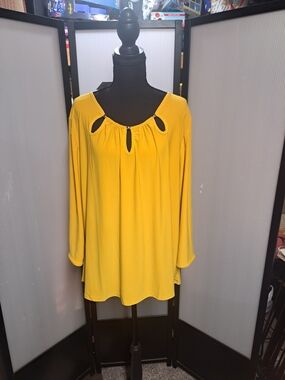 Yellow Keyhole Long-Sleeve Women’s Top